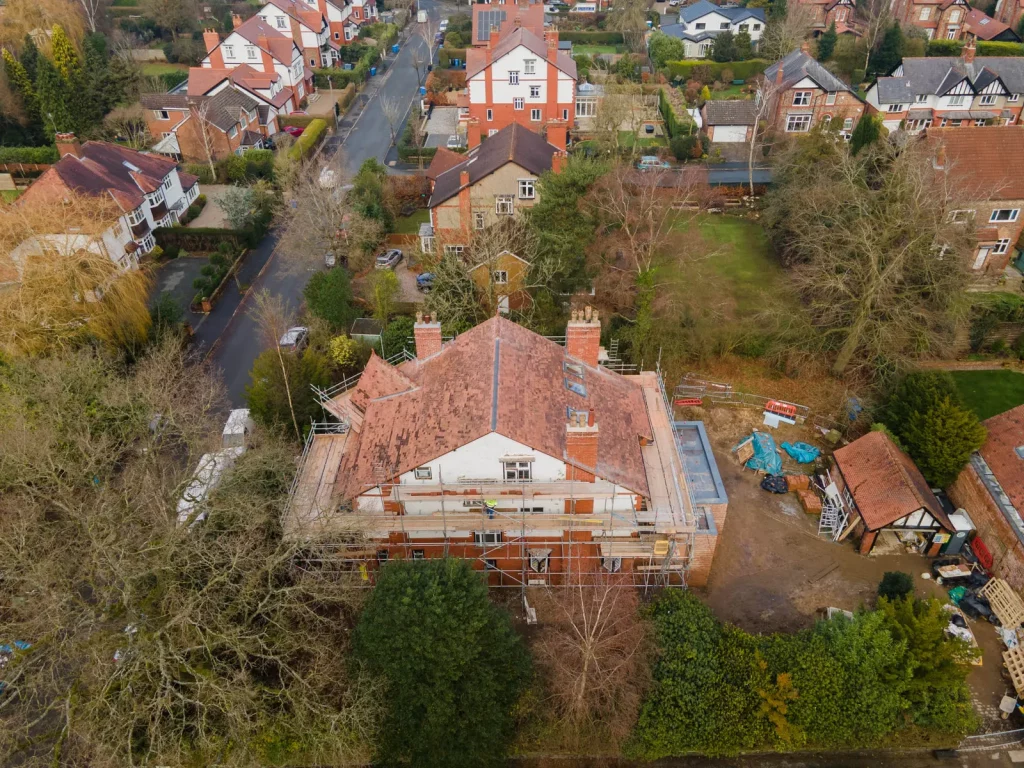 Warwick Road, Hale