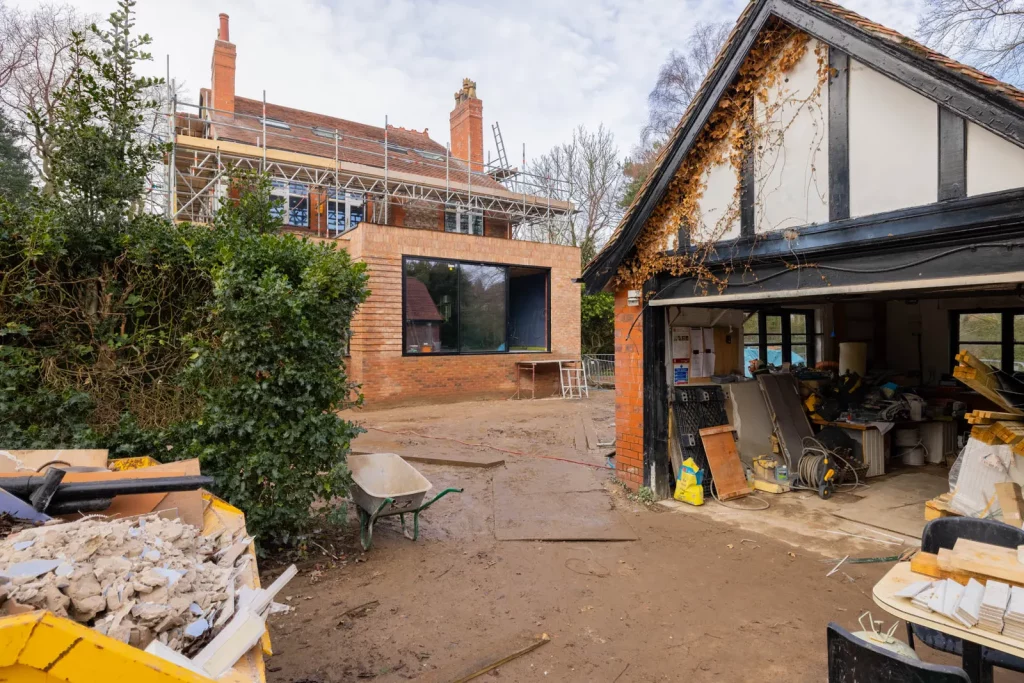 Warwick Road, Hale
