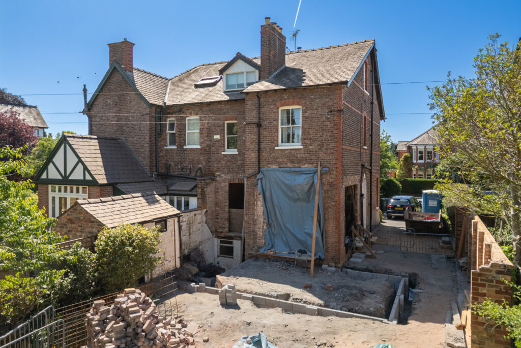Victorian House, Hale