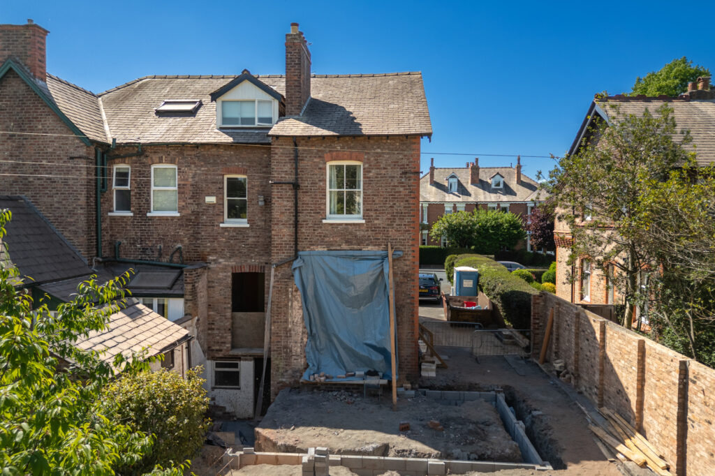Victorian House, Hale