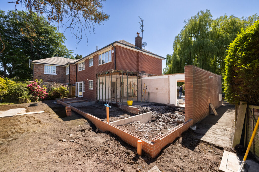 Minty House, Hale