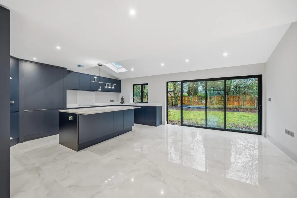 Minty House, Hale