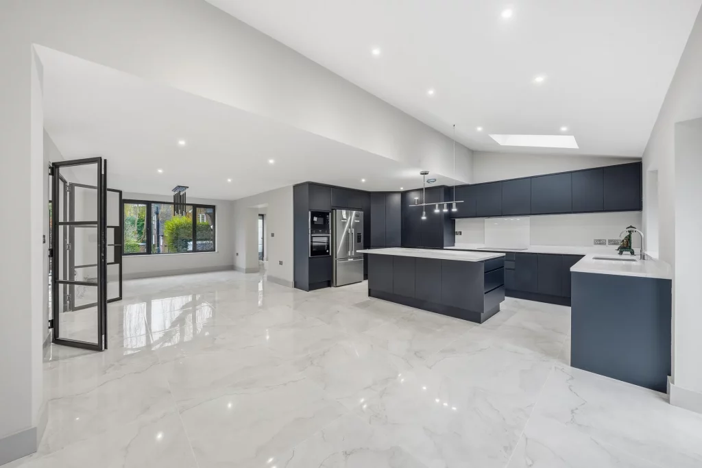Minty House, Hale