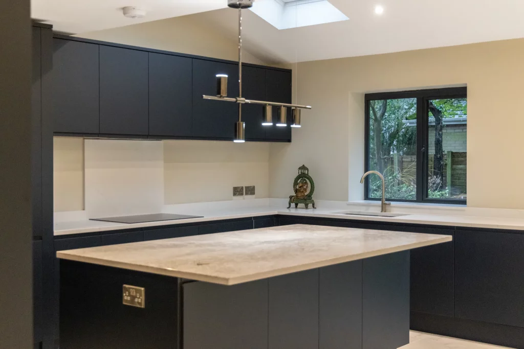 Minty House, Hale